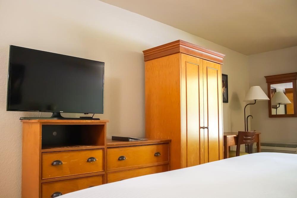 Stratford Inn Άσλαντ Εξωτερικό φωτογραφία